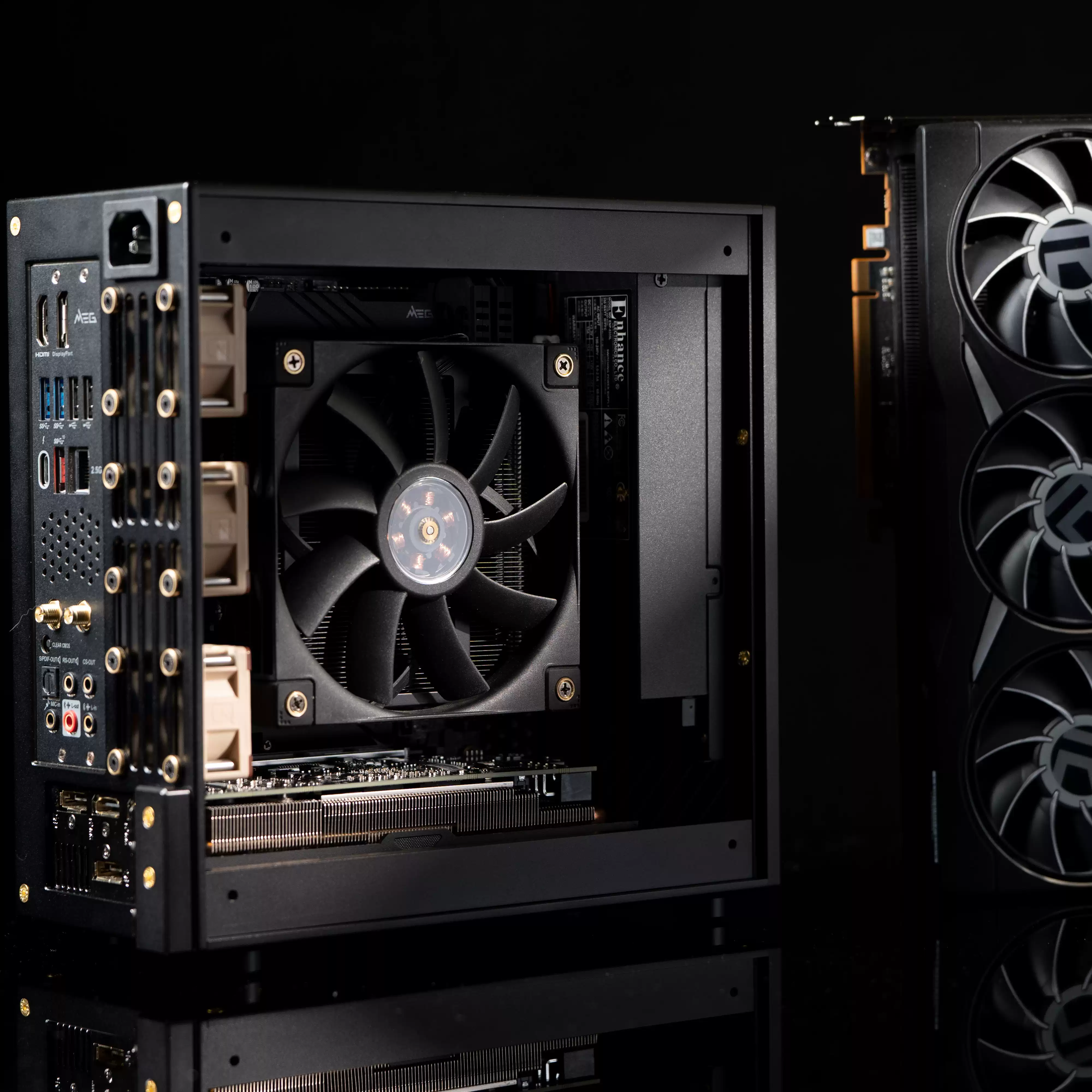 Sff Mini Itx Cnc Aluminum Chassis - Casing LP P6 ITX Aluminium CNC